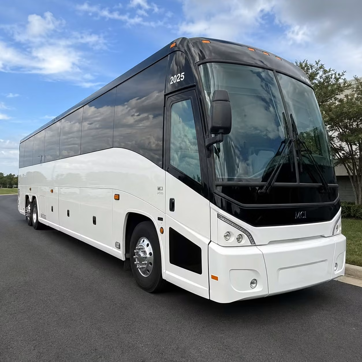 airport shuttle transportation for rockwall corporate travelers