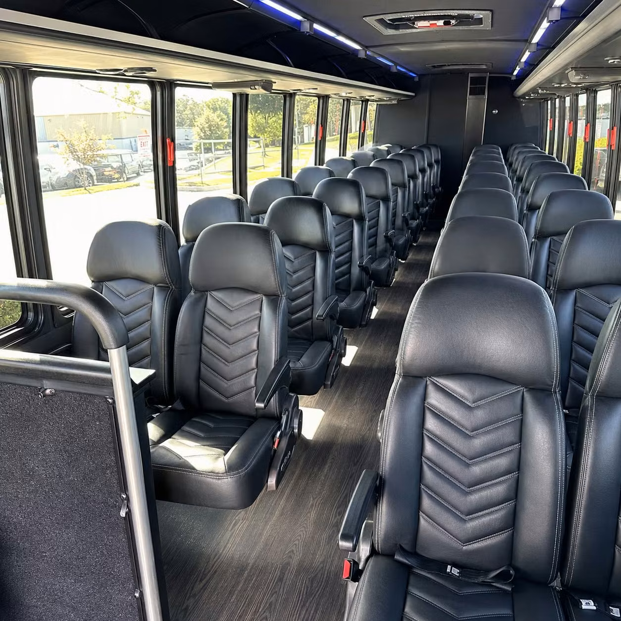 minibus rentals in rockwall keep smaller prom groups comfortable and on schedule