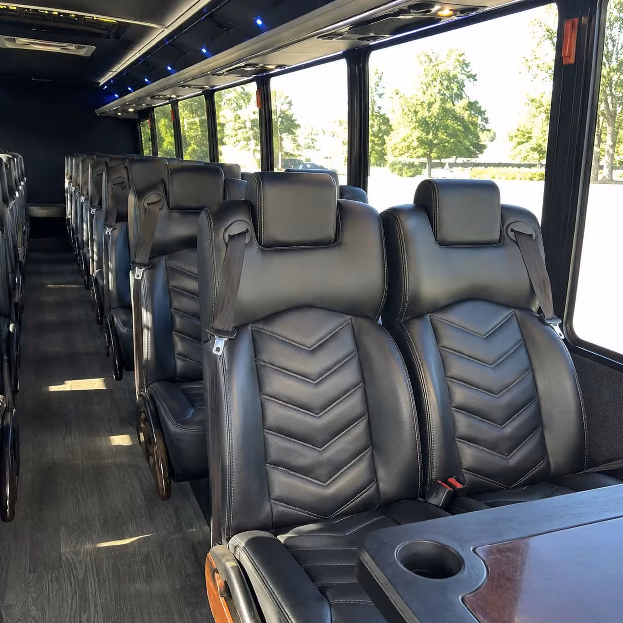 rockwall 28 passenger minibus rental